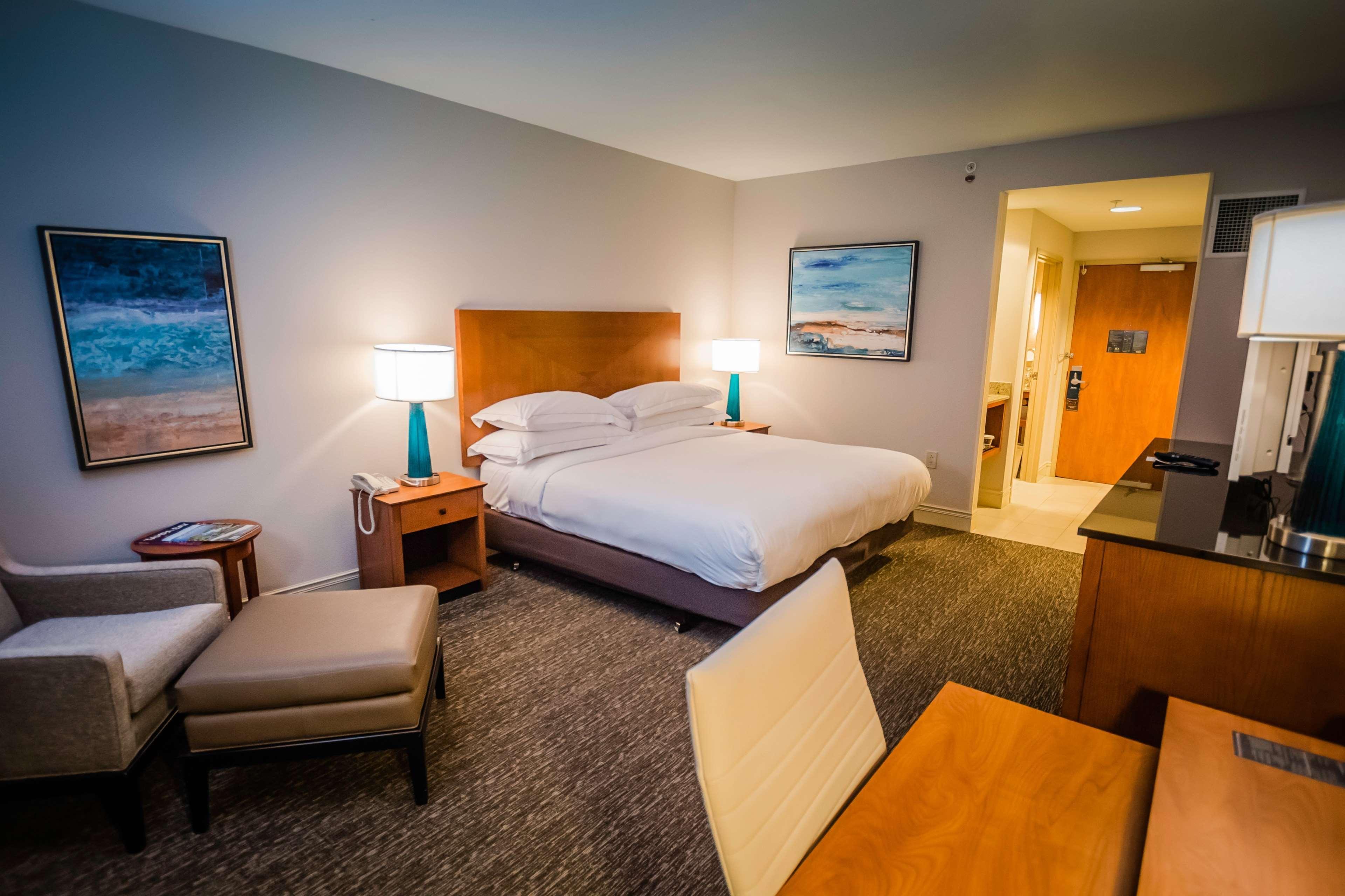 Hilton St. Petersburg Carillon Park Hotell Eksteriør bilde