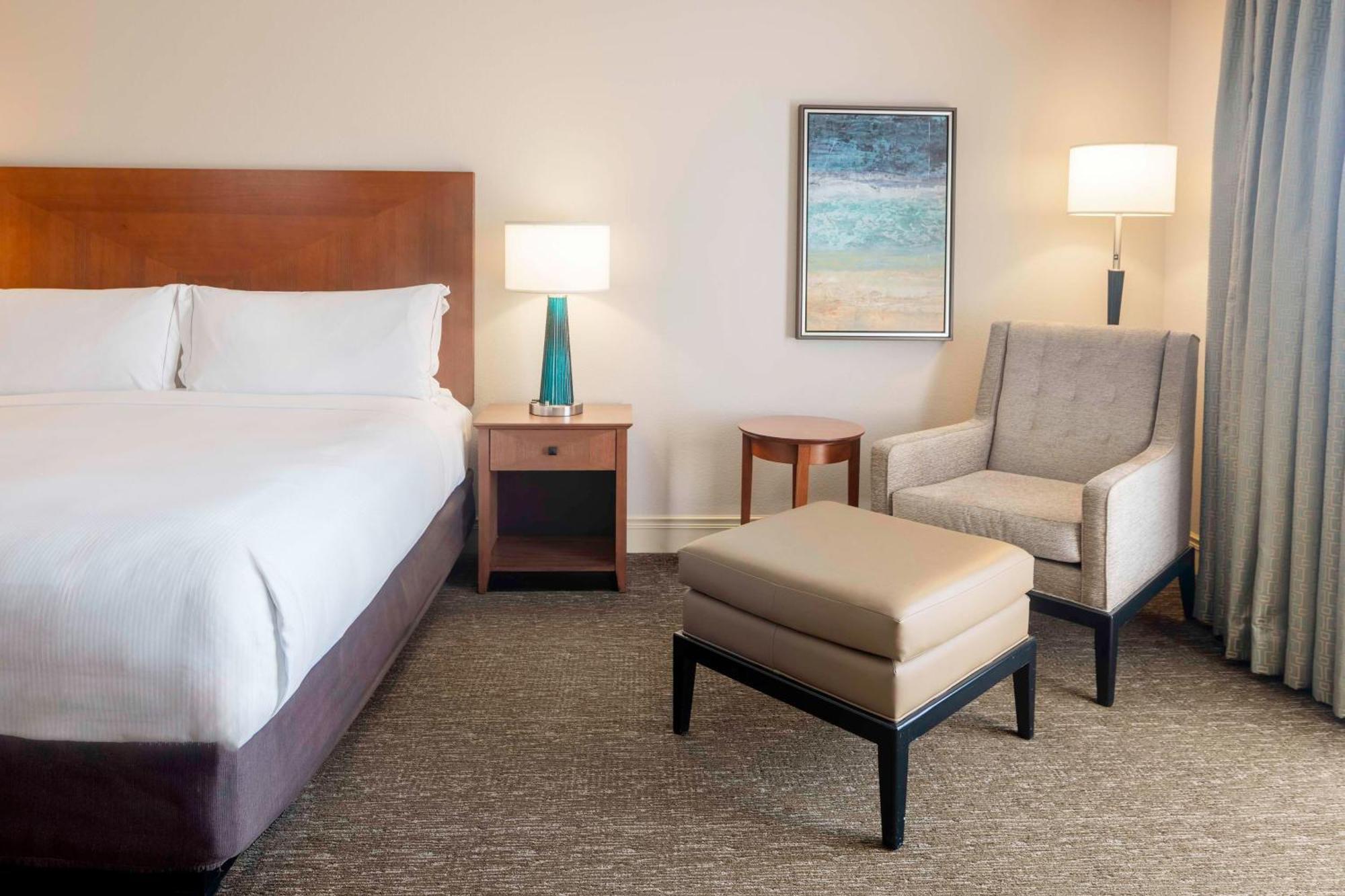Hilton St. Petersburg Carillon Park Hotell Eksteriør bilde