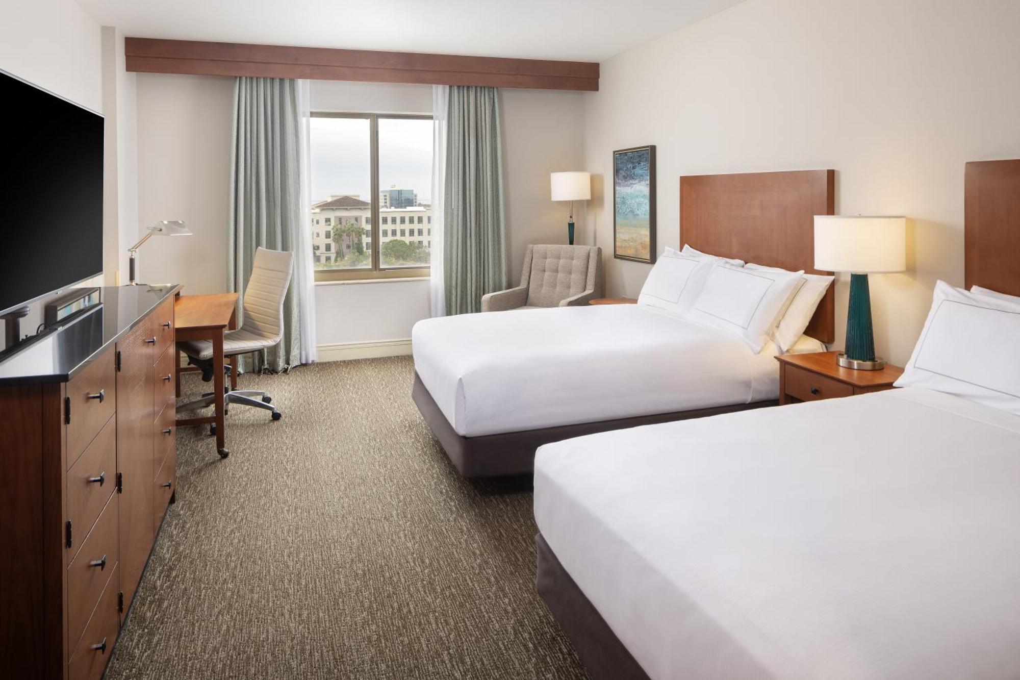 Hilton St. Petersburg Carillon Park Hotell Eksteriør bilde